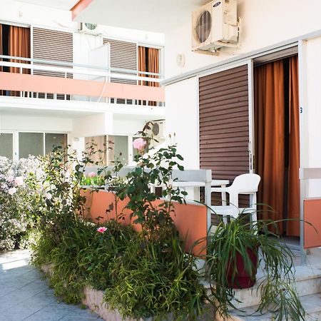 Sunlight Hotel Benitses  Bagian luar foto