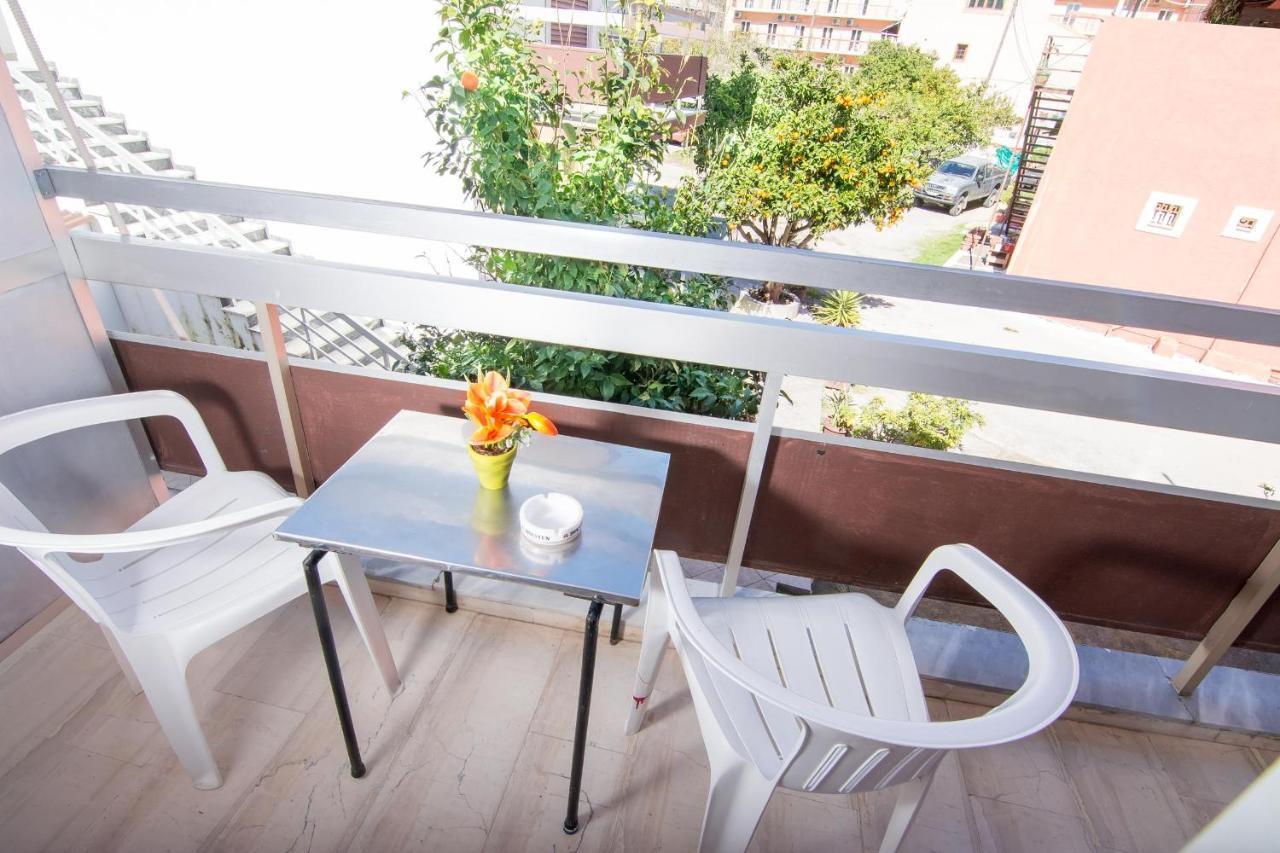 Sunlight Hotel Benitses  Bagian luar foto
