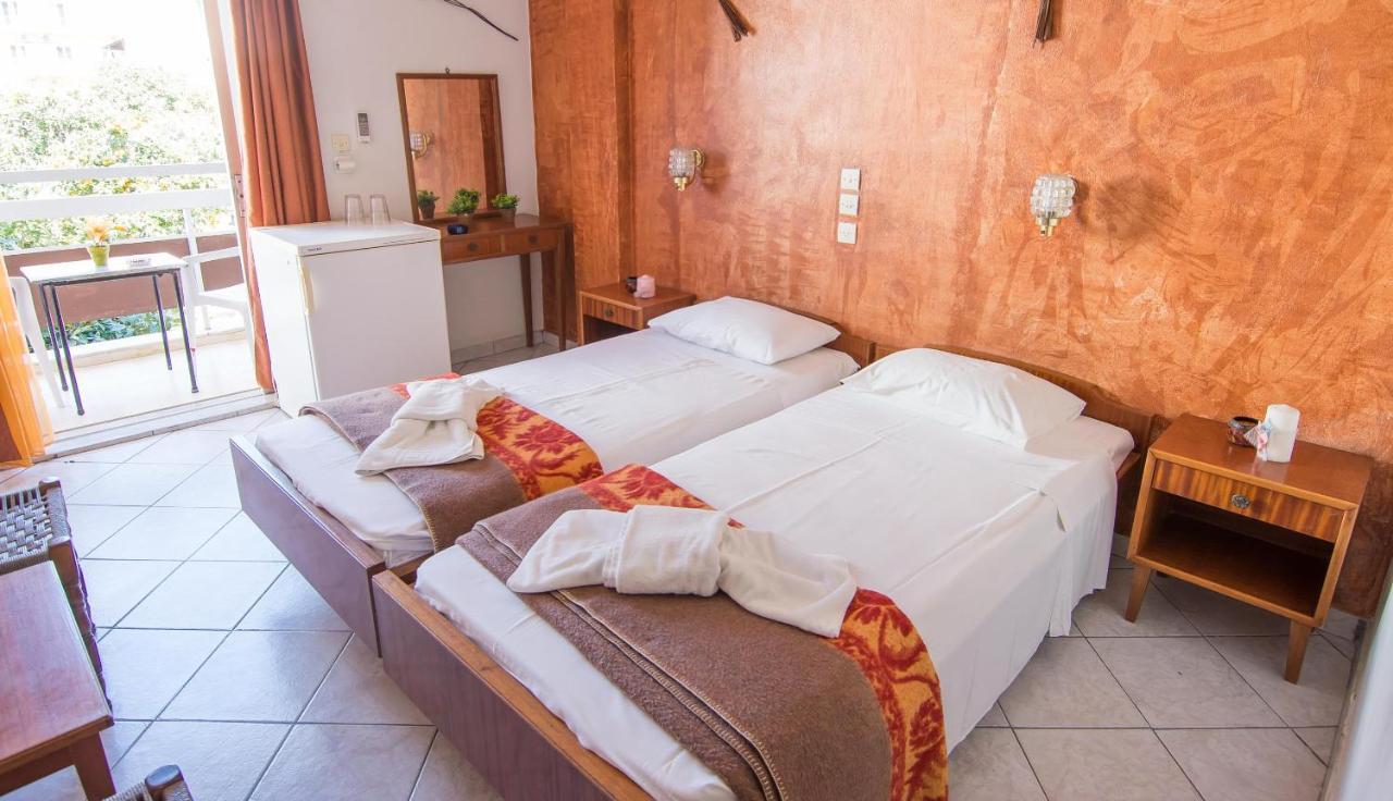 Sunlight Hotel Benitses  Bagian luar foto